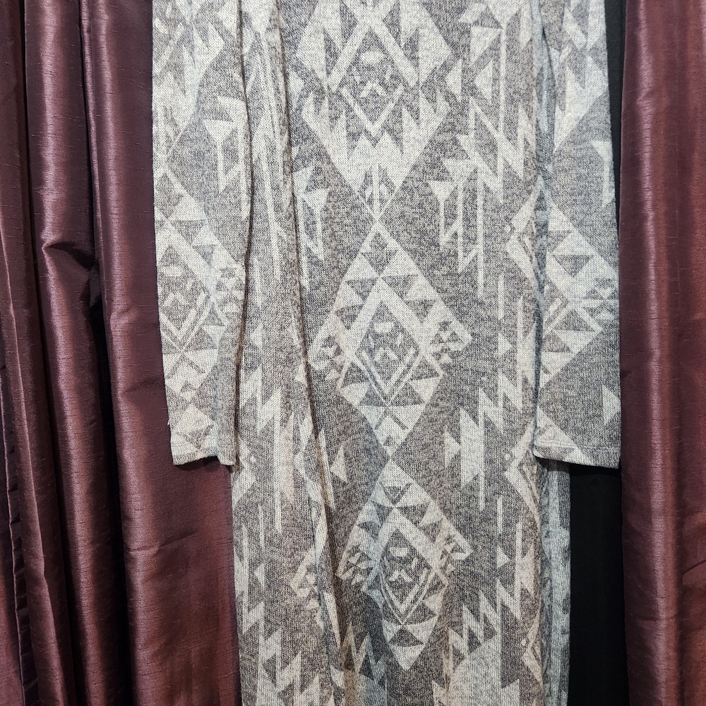 I'm In Love With Derek Aztec Open Front Hooded Cardigan Small Gray - Picture 10 of 16